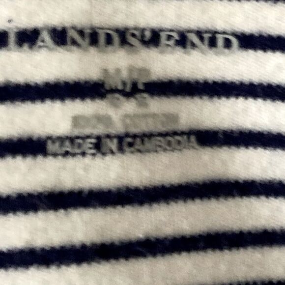 Lands’ End striped long sleeve Top - Picture 4 of 5